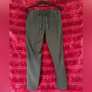 lululemon athletica Woman’s Black Joggers